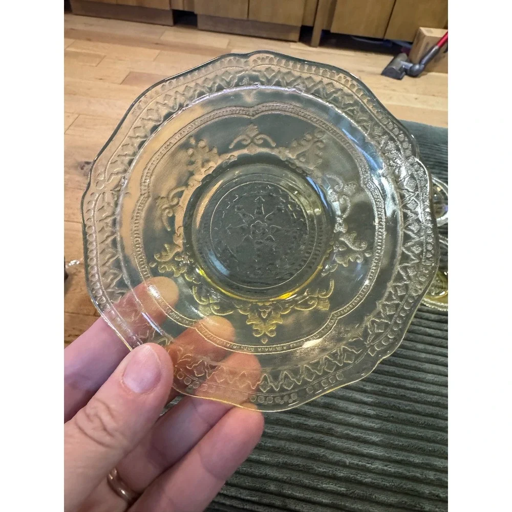Set of 4 Vintage Yellow Depression Glass Berry Bowls Ornate Embossed Floral‎